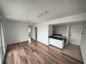 VENTA 3 Amb c/Cochera en Complejo Solares - Moreno