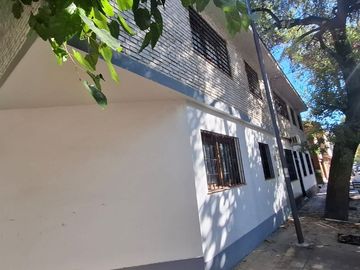Departamento dos dormitorios planta baja con patio