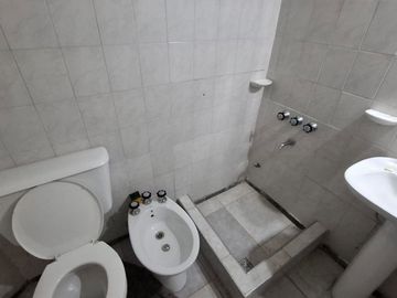 Departamento dos dormitorios planta baja con patio