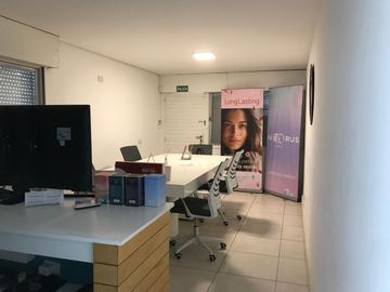 DEPARTAMENTO EN CALLE PELLEGRINI 236 CIUDAD