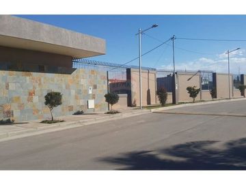VENTA - CASA Bº PRIVADO 2 HABITACIONES - MAIPU