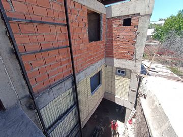 Departamento Con Ascensor y Cochera En Godoy Cruz