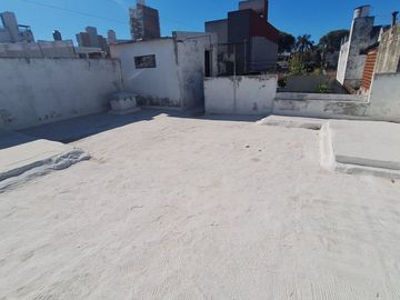 VENTA CASA PASILLO 3 DORMITORIOS CON PATIO EN PB