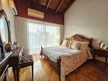 DUPLEX EN VENTA OLIVOS 3 AMB CON COCH PATIO PARRI