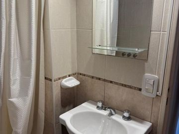 venta Monoambiente amplio balcón Villa Pueyrredón