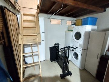 CASA EN VENTA 4 AMBIENTES BOULOGNE CON JARDIN