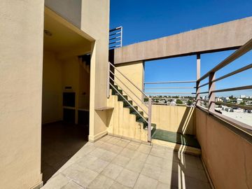 Impecable Monoamb-Balcón y Patio-Villa Urquiza
