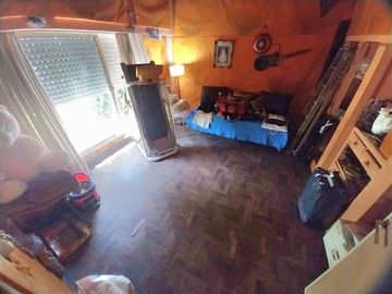 VENTA CASA 3 AMB CON COCHERA PATIO Y QUINCHO GERLI