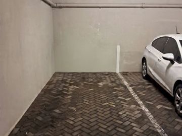 VENTA COCHERA CAFFERATA AL 800