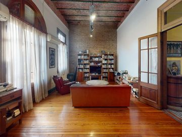 Venta PH 4 amb. Constitución con terraza y quincho