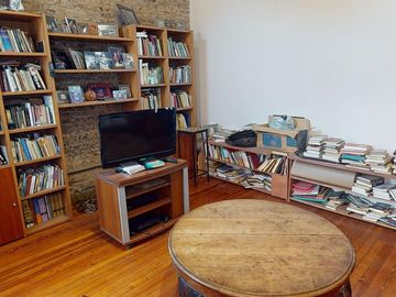 Venta PH 4 amb. Constitución con terraza y quincho