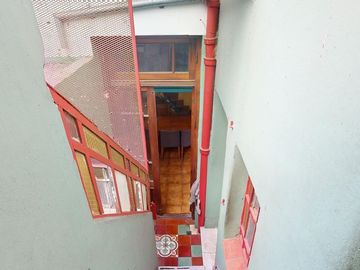 Venta PH 4 amb. Constitución con terraza y quincho