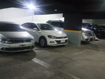 VENTA COCHERA CUBIERTA SANTOS LUGARES