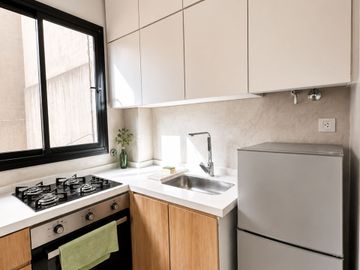 VENTA DPTO 2 AMB RECICLADO FRENTE A PARQUE LAS HER