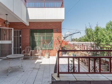 VENTA PH FLORES 5 AMBIENTES 2 TERRAZAS Y COCHERA