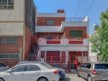 VENTA PH FLORES 5 AMBIENTES 2 TERRAZAS Y COCHERA