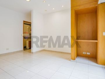 VENTA 1 AMBIENTE CON PATIO . BOEDO . 45 M2