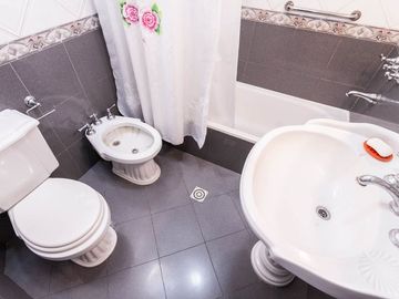 VENTA CASA Y DEPOSITO - LANUS OESTE
