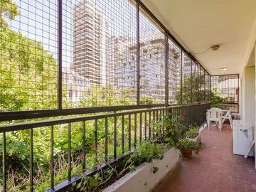 VENTA DEPTO. 5 AMBIENTES EN BELGRANO CON COCHERA.