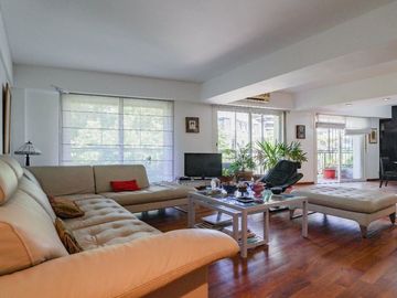 VENTA DEPTO. 5 AMBIENTES EN BELGRANO CON COCHERA.