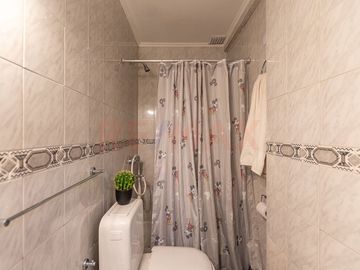 VENTA PH 4 AMB CON TERRAZA Y PARRILLA EN POMPEYA