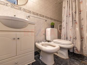 VENTA PH 4 AMB CON TERRAZA Y PARRILLA EN POMPEYA