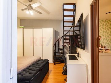 VENTA PH 4 AMB CON TERRAZA Y PARRILLA EN POMPEYA