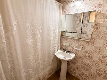 VENTA 2 AMB CON COCHERA ZONA ALDREY