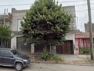 VENTA EN BLOCK 2 LOCALES + PHS CERRITO
