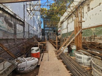 Venta 2 ambientes Almagro baño y toilette en obra