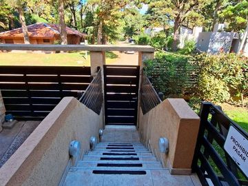 Departamento a la Venta en Pinamar con Piscina