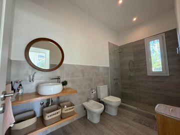 Casa en Venta en PINAMAR Barrio Álamos 5 ambientes