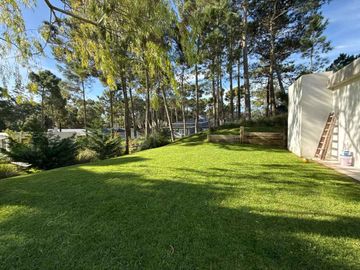 Casa en Venta en PINAMAR Barrio Álamos 5 ambientes