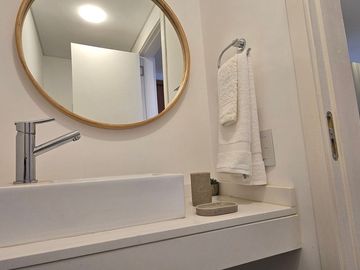 ALQUILER DEPTO 1 DORMITORIO AMOBLADO CON COCHERA