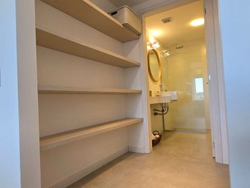 ALQUILER DEPTO 1 DORMITORIO AMOBLADO CON COCHERA