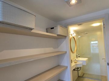 ALQUILER DEPTO 1 DORMITORIO AMOBLADO CON COCHERA