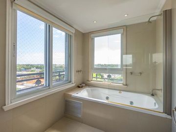 Venta Nuñez Chateau Libertador 4 ambientes