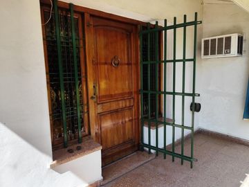 VENTA CASA DE 3 AMBIENTES PASO DEL REY APTO CREDIT