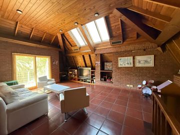 Casa en venta, lote al golf-Country El Ombú Ezeiza