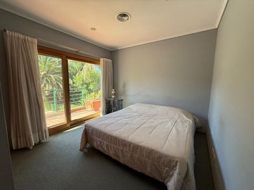 Casa en venta, lote al golf-Country El Ombú Ezeiza