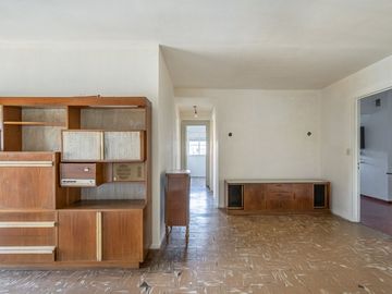 DEPTO 4 AMBIENTES EN VENTA EN CASEROS OPORTUNIDAD