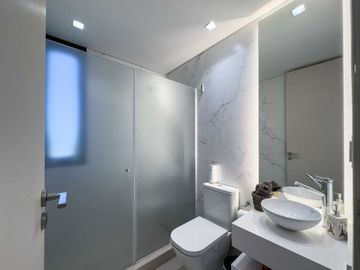 CASA 5 AMBIENTES EN VENTA EN LAGOS DE CANNING