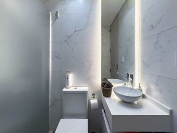 CASA 5 AMBIENTES EN VENTA EN LAGOS DE CANNING