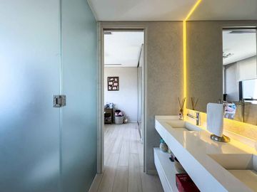 CASA 5 AMBIENTES EN VENTA EN LAGOS DE CANNING