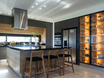 CASA 5 AMBIENTES EN VENTA EN LAGOS DE CANNING