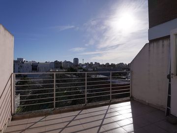 Venta PH 2 Amb Terraza Balcón Parque Chacabuco