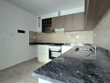 DEPTO 3 AMB DEVOTO A ESTRENAR CON BALCON C COCHERA