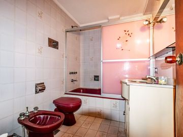 VENTA CASA 7 AMB CON JARDIN TERRAZA Y COCHERA