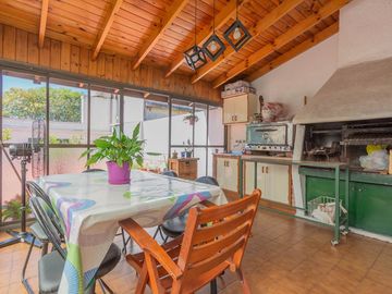 Venta casa V. Santa Rita-5 amb Quincho Cochera