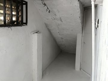 Venta galpon  mas casa 3 amb en Lomas de Mirador